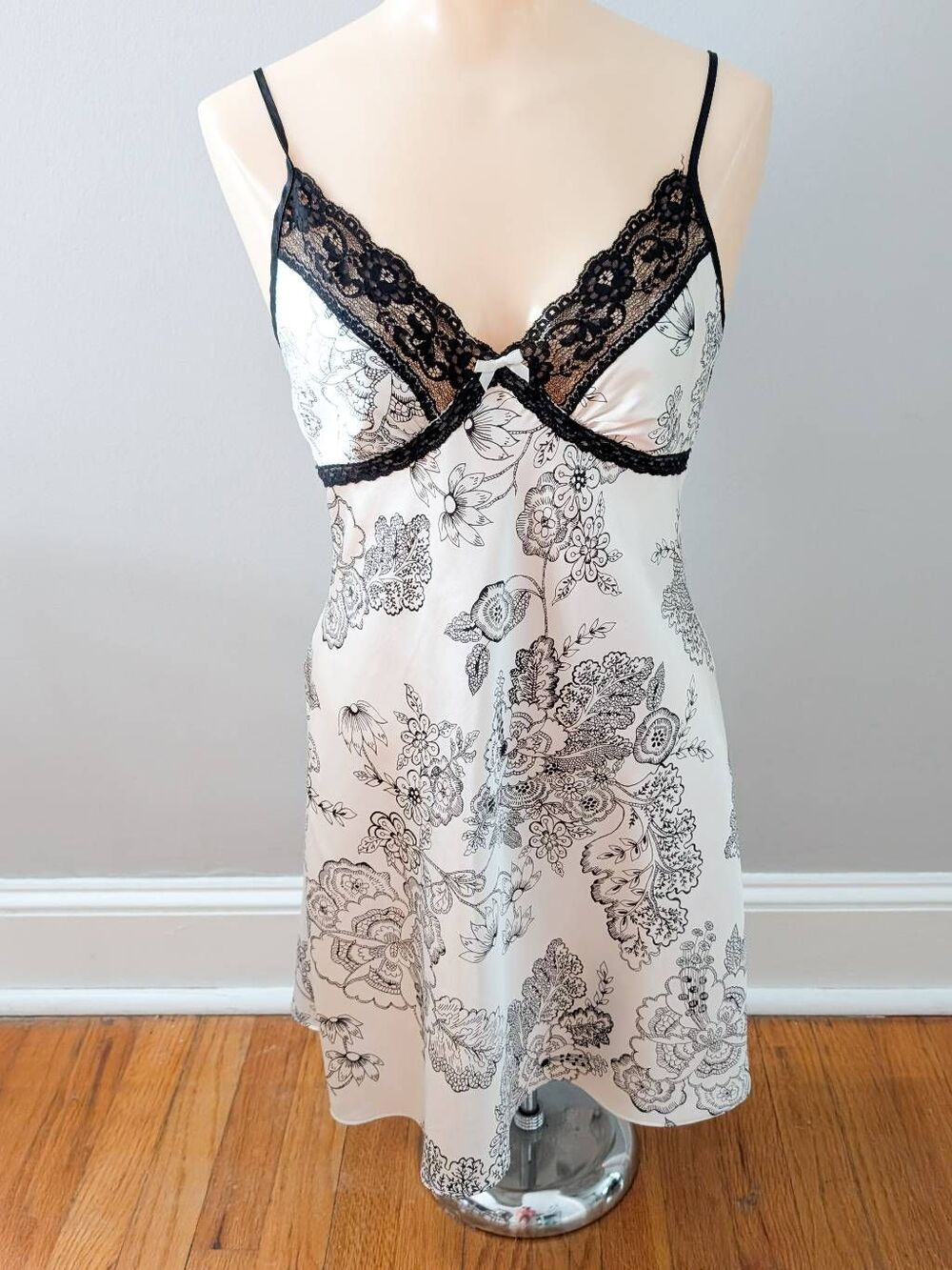 Apt 9 White Floral Slip Dress